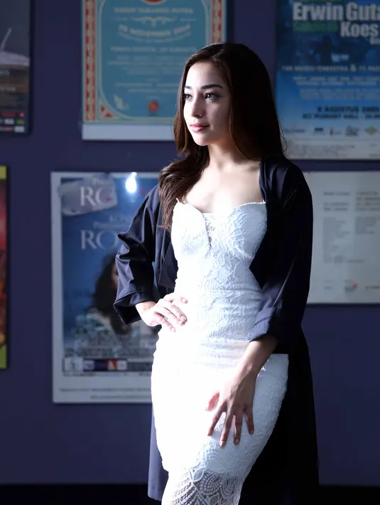 "Kalo menang berarti tanggung jawab yang besar buat aku, karena seperti yang orang tau mempertahankan itu lebih sulit dari mendapatkan," tandas Nikita. (Nurwahyunan/Bintang.com)