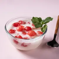 Resep hwachae./Copyright shutterstock.com/g/sri+widyowati