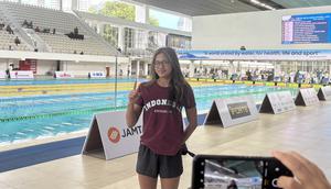 Atlet renang muda yang akan berpartisipasi di SEA Games 2025, Adelia Chantika Aulia. (Liputan6.com/Melinda Indrasari)