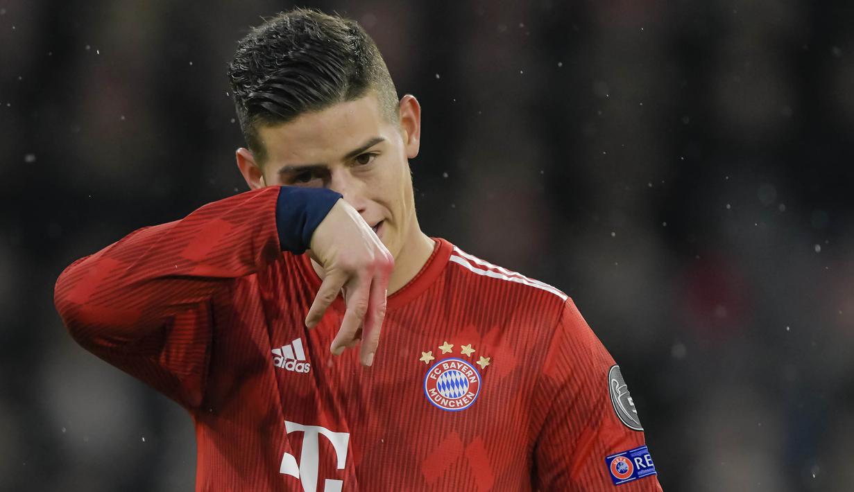 3. James Rodriguez - Bersinar di Piala Dunia 2014 membuat Real Madrid mendatangkannya dari AS Monaco. Pemain seharga 63 juta poundsterling ini gagal di Los Blancos hingga akhirnya dipinjamkan ke Bayern Munchen. (AFP/Guentter Schiffmann)