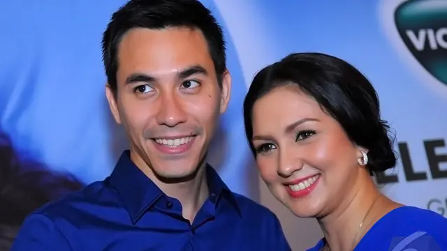 Darius Sinathrya dan Donna Agnesia