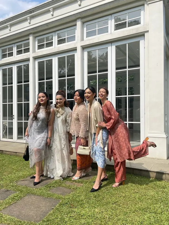 10 Potret Gaya Artis Hadiri Acara Lamaran Thariq Halilintar dan Aaliyah Massaid, dari Mak Comblang El Rumi, Elsa Japasal hingga Marsha Aruan