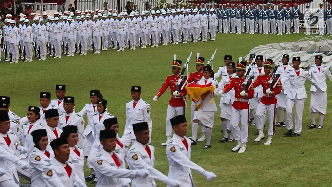 Penurunan Bendera Pusaka HUT RI ke 72