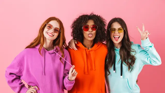 ilustrasi jenis outfit/Dean Drobot/shutterstock