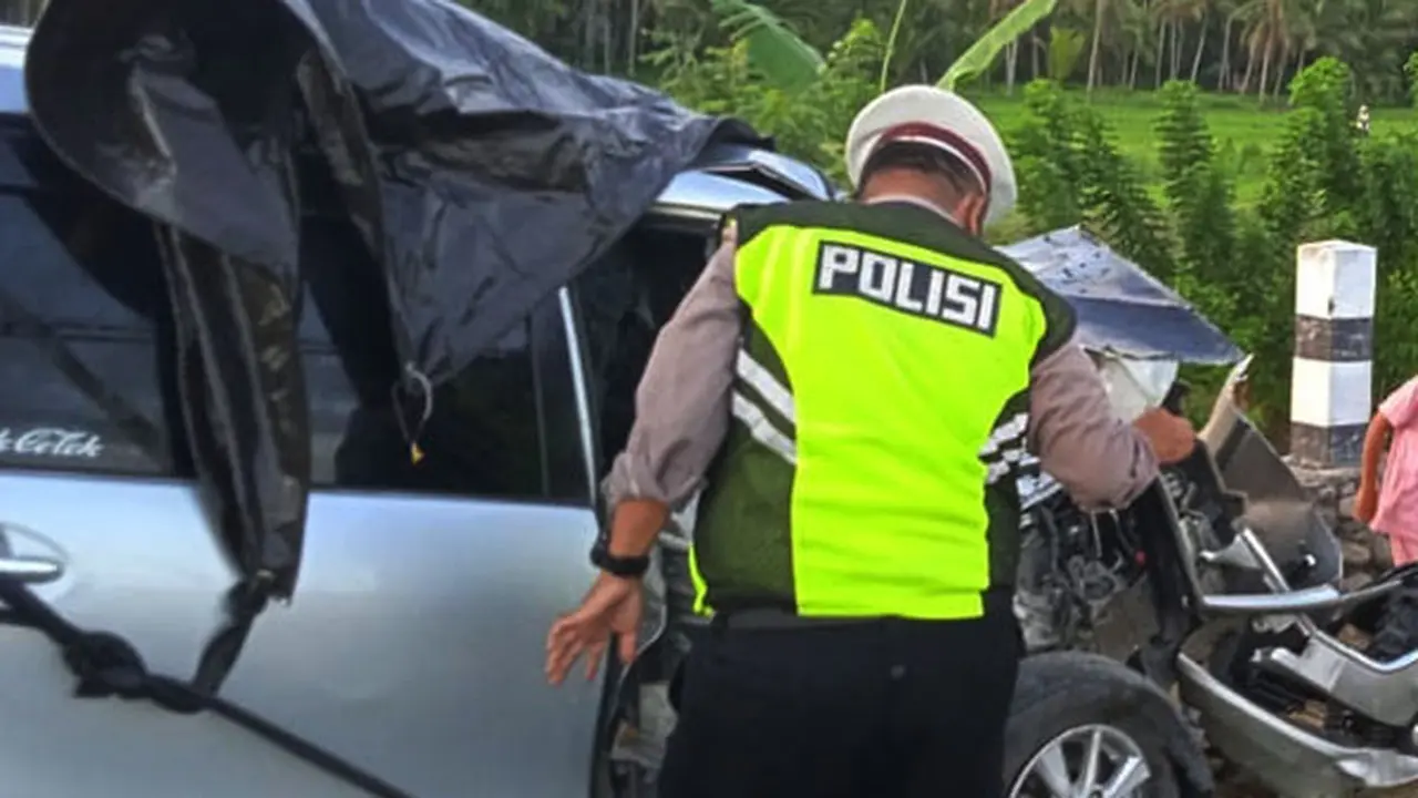 Polres Bolmong Timur melakukan olah TKP lakalantas tunggal yang terjadi di wilayah tersebut.