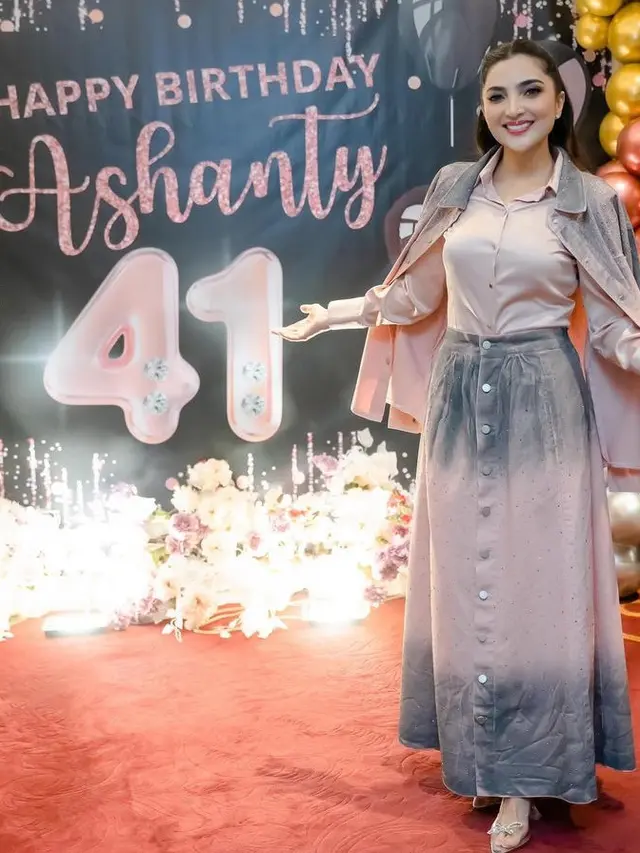 Ashanty Rayakan Usia ke-41 Tahun Ini. [@ashanty_ash]