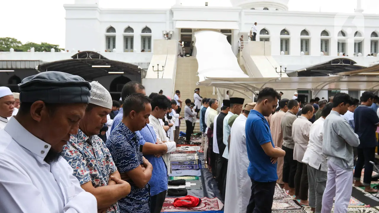 Sholat Idul Adha di Masjid Agung Al-Azhar