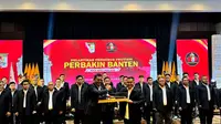 Pelantikan Perbakin Banten dan Penyerahan Golok Ciomas. (Rabu, 04/06/2024). (Yandhi Deslatama/Liputan6.com).