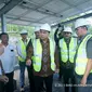 Menteri Komunikasi dan Informatika Budi Arie Setiadi saat meninjau lokasi pembangunan Tower Base Transceiver Station (BTS), di Desa Buwun Mas, Kecamatan Sekotong, Kabupeten Lombok Barat, Propinsi Nusa Tenggara Barat (NTB), Rabu (26/07/2023). (Doc: Menkominfo)
