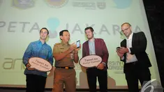 Gubernur DKI Jakarta Basuki Tjahaja Purnama hadir dalam peluncuran www.petajakarta.org, Jakarta, Selasa (2/12/2014). (Liputan6.com/Herman Zakharia)