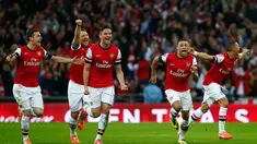 Para pemain Arsenal melakukan selebrasi usai memastikan lolos ke final Piala FA setelah mengalahkan Wigan Athletic di Stadion Wembley, London (12/4/2014). (REUTERS/Eddie Keogh)