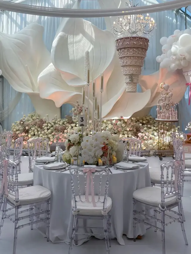 Syahrini saat rayakan ulang tahun ke-45.