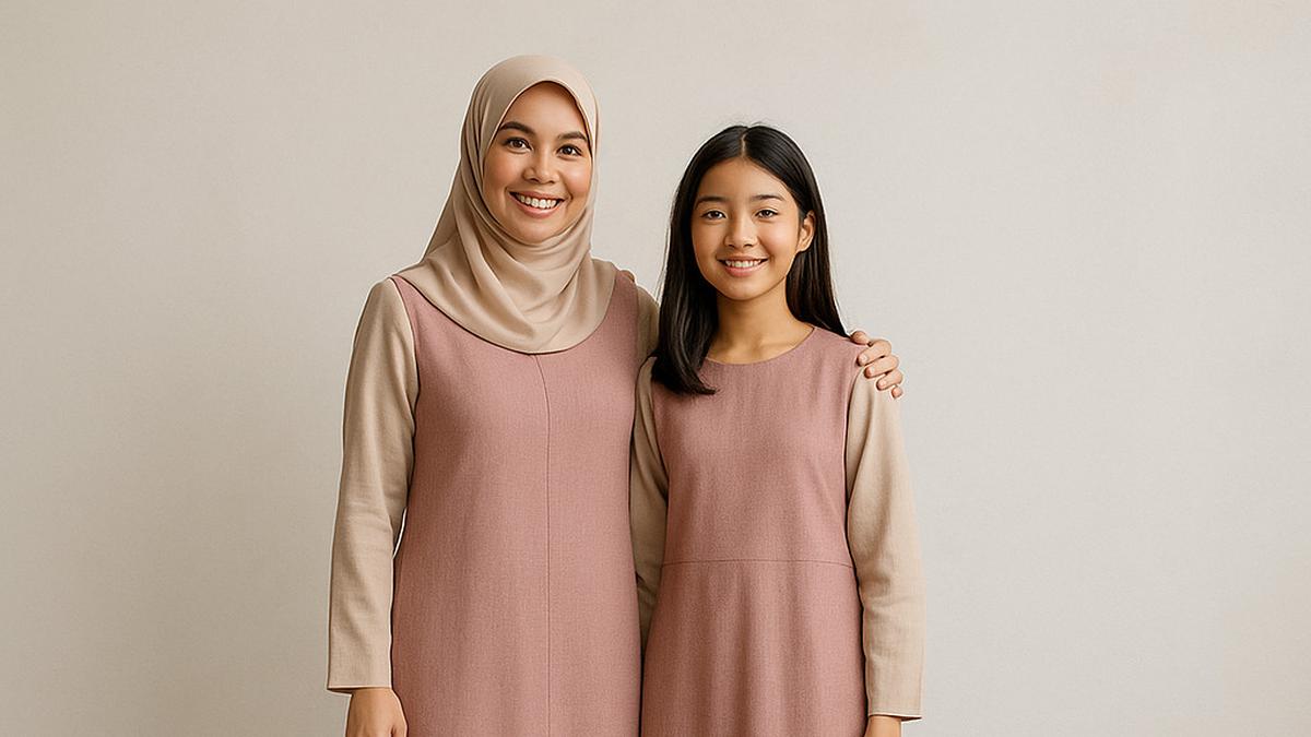 7 Rekomendasi Gamis Couple Ibu dan Anak untuk Datang ke Acara Perpisahan Sekolah