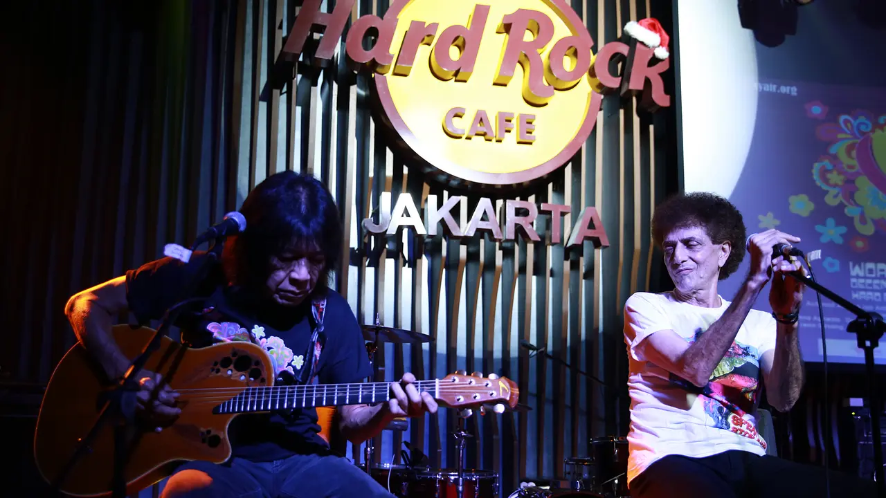 [Bintang] Achmad Albar dan Ian Antono