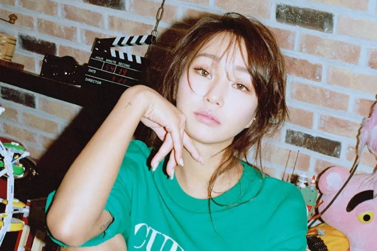 [Bintang] 7 Idol Girlband K-pop yang Memutuskan untuk Solo Karier