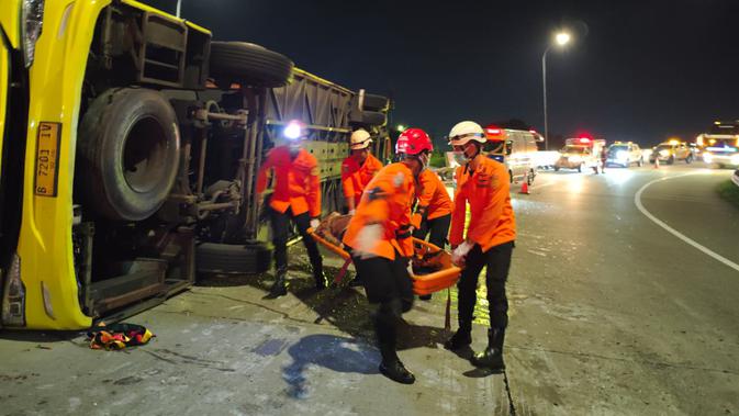 Begini Kondisi Sopir dan Kernet Bus Kecelakaan Maut di Exit Tol Semarang