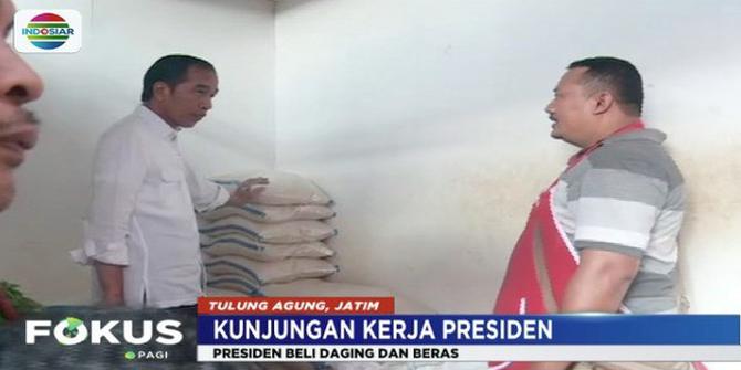 Awal Tahun, Jokowi Cek Harga Pangan di Pasar Ngemplak Tulungagung