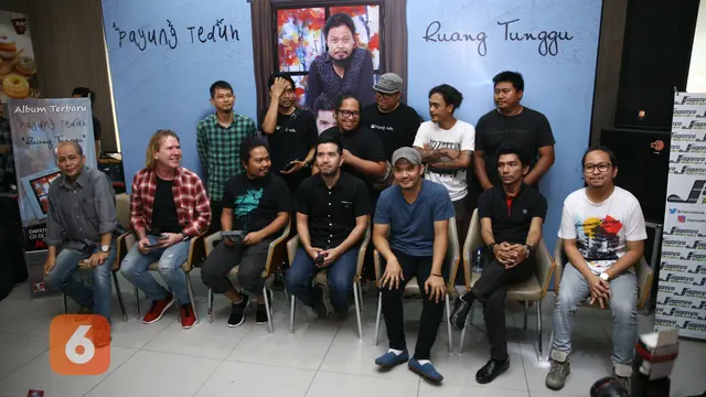 [Bintang] Payung Teduh
