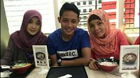 Evan Dimas dan Rahma bertemu pada tahun 2010, kala sekolah mereka berduel di ajang futsal. (Bola.com/Zaidan Nazarul)