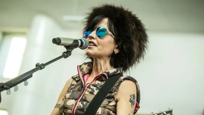 Dolores O'Riordan/Twitter The Cranberries