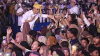 Puluhan ribu masyarakat Parigi Moutong membludak memadati temu masyarakat bersama calon Gubernur Sulawesi Tengah (Sulteng) Anwar Hafid dan calon Wakil Gubernur Reny Lamadjido di Parigi Moutong. (Ist)