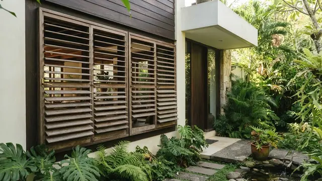 Model Ventilasi Jendela dari Kayu