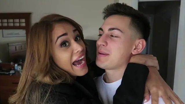 [Bintang] Sedih! Penyiar Ramalan Cuaca Paling Seksi Sedunia Diputusin Pacar yang Ingin Lebih Fokus Main Game