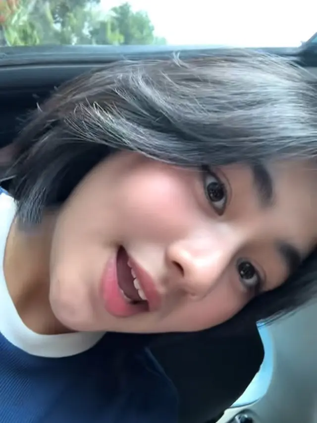 Potret Terbaru Livenia Evelyn, Pembawa Baki Upacara HUT RI 2024