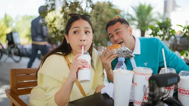 8 Momen Seru Raffi Ahmad dan Nagita Slavina di Madrid, Kerja Rasa Liburan