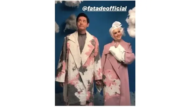 Gaya Cut Meyriska dan Roger Danuarta Saat Lakukan Pemotretan, Diduga Prewedding