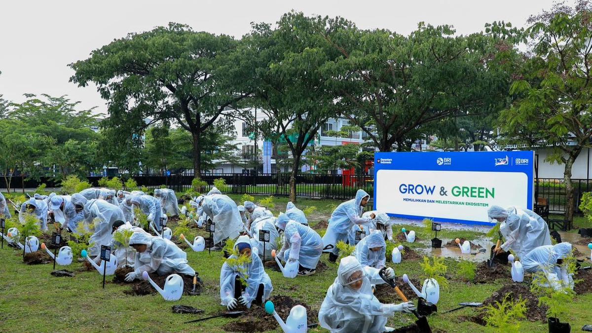 Konsisten Jalankan Komitmen Berkelanjutan, BRI Tanam Ribuan Pohon dan Ajak Warga Jaga Lingkungan