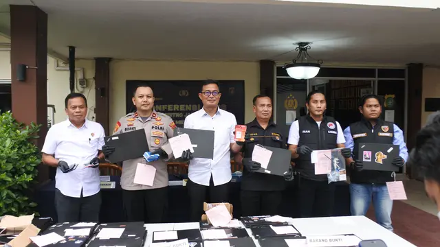 Penyidik Polsek Gambir membongkar kasus penipuan berkedok asmara atau dikenal dengan love scamming.