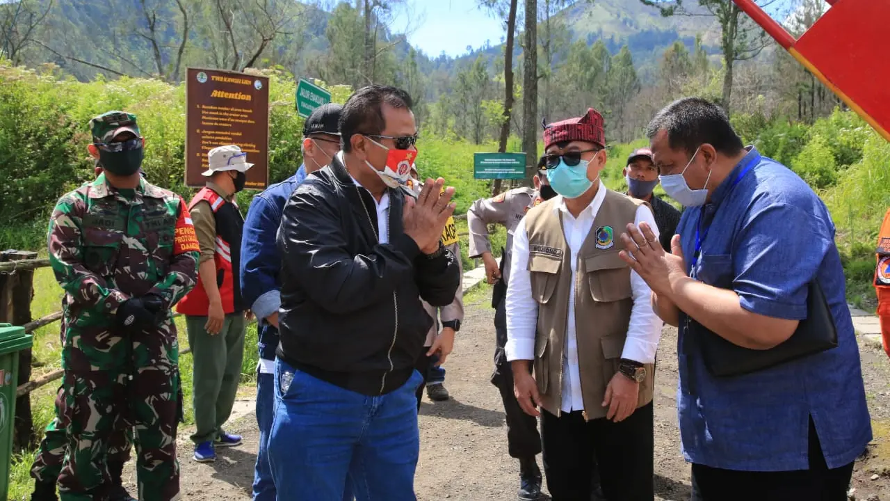 Wisata Alam Kawah Gunung Ijen Sudah Dibuka Kembali, Pengunjung Dibatasi