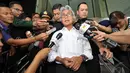 Direktur Utama Pertamina periode 2014-2019, Dwi Soetjipto, saat menjawab pertanyaan awak media di Gedung KPK, Jakarta, Senin (22/12/2014). (Liputan6.com/Miftahul Hayat)