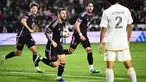 Pemain Inter Miami, Lionel Messi (kedua kiri) melakukan selebrasi setelah mencetak gol penyeimbang 1-1 ke gawang LA Galaxy pada laga Major League Soccer 2024 di Dignity Health Sports Park, California, Amerika Serikat, Senin (26/02/2024) WIB. (AFP/Patrick T. Fallon)