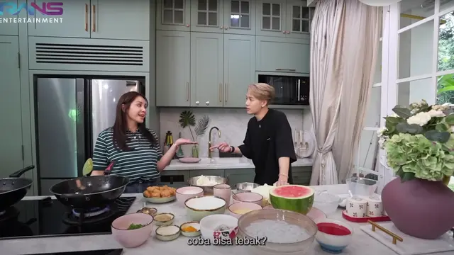 Momen Kocak Jackson Wang Kaget saat Tahu Tahun Lahir Nagita (credit: YouTube/Rans Entertainment)