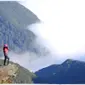 Gigi Wu, bikini climber si pendaki gunung yang kerap berfoto mengenakan bikini di sejumlah gunung di Taiwan. (Facebook/Gigi Wu)