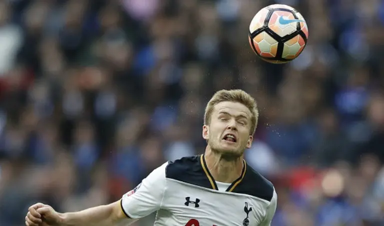 Gelandang Tottenham Hotspur asal Inggris, Eric Dier. (AFP/Adrian Dennis)