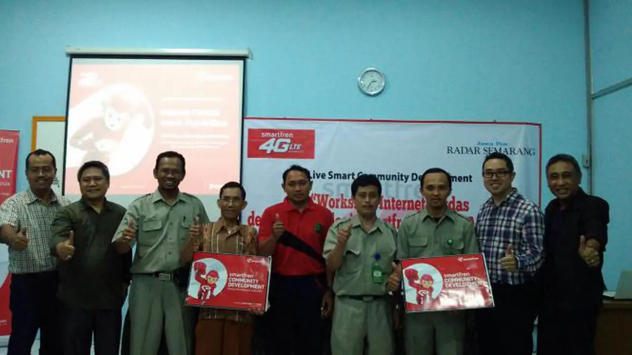Dunia Pendidikan Dapatkan Program Internet Cerdas Dari Smartfren