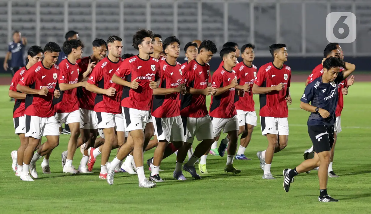 Grup B diisi oleh tim tersukses Vietnam (dua gelar), Kamboja, dan Laos, sementara Grup C dihuni oleh Thailand, Myanmar, dan Timor Leste. (Liputan6.com/Helmi Fithriansyah)