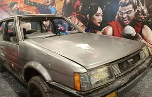 Keseruan Booth Street Fighter di Indonesia Comic Con 2026, Tonjok Mobil Layaknya di Game