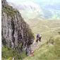 Proses penyelamatan pendaki yang hilang dengan bantuan aplikasi iPhone (Sumber: Daily Mail)