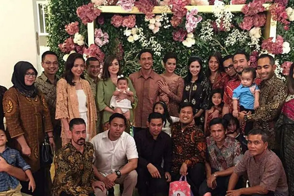 [Bintang] Raisa-Hamish Daud Tunangan