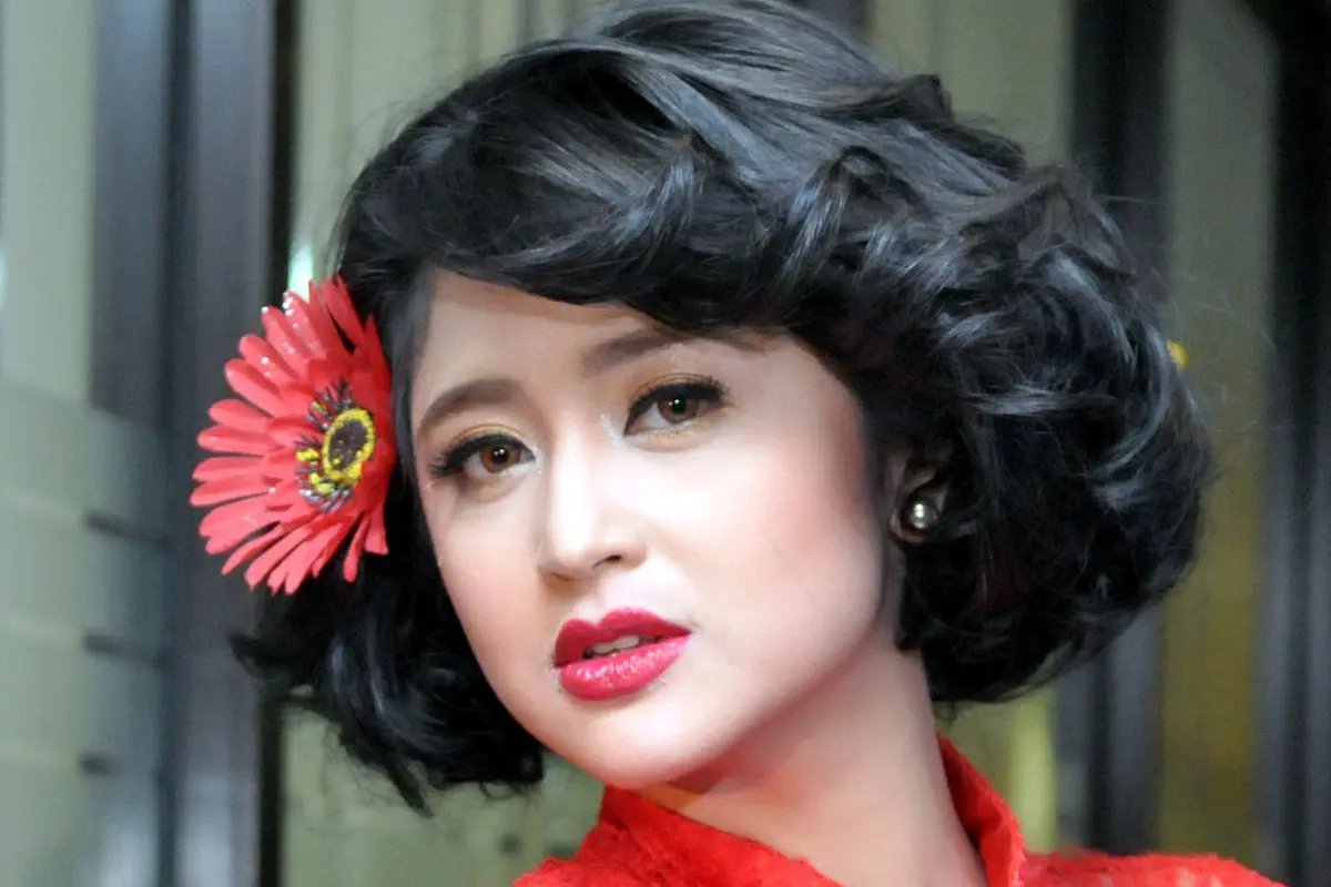 Dewi Perssik