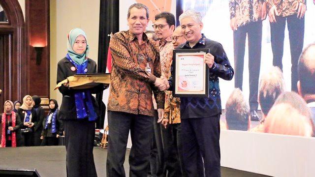 Tiga BUMN mendapatkan apresiasi dari KPK atas upayanya mencegah korupsi melalui Kepatuhan Laporan Harta Kekayaan Pejabat Negara (LHKPN) Tahun 2018. Dok Kementerian BUMN.