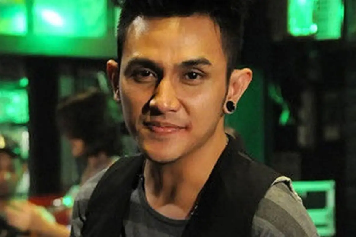 [Bintang] Vicky Nitinegoro