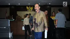 Terdakwa perkara merintangi penyidikan KPK pada kasus korupsi e-KTP, Fredrich Yunadi usai mengikuti sidang lanjutan di Pengadilan Tipikor, Jakarta, Kamis (31/5). Sidang mendengar tuntutan JPU KPK. (Liputan6.com/Helmi Fithriansyah)