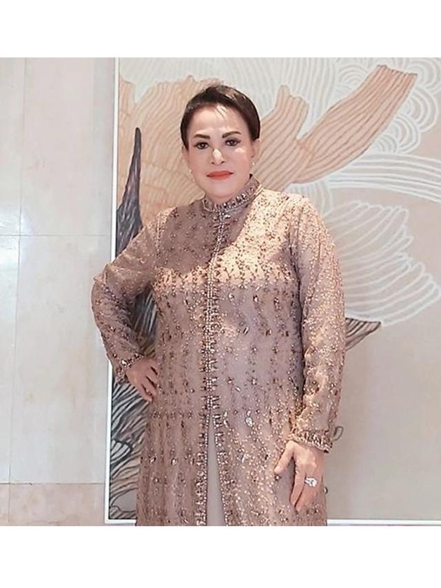 6 Potret Mpok Atiek yang Idap Polip di Ususnya, Akui Takut Ramalan Roy Kiyoshi