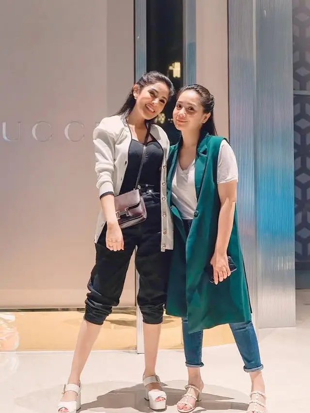 Nagita Slavina dan Nindy