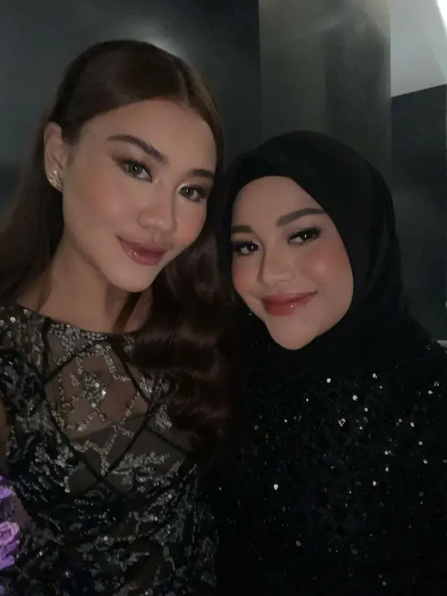 Jadi Mak Comblang, Ini 8 Potret Kebersamaan Aurel Hermansyah dengan Aaliyah Massaid